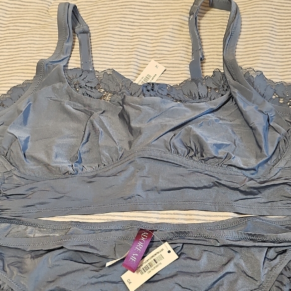 NIB Adore Me Bra And Panty Set. Top Is 1X Panties 0X - Picture 3 of 3